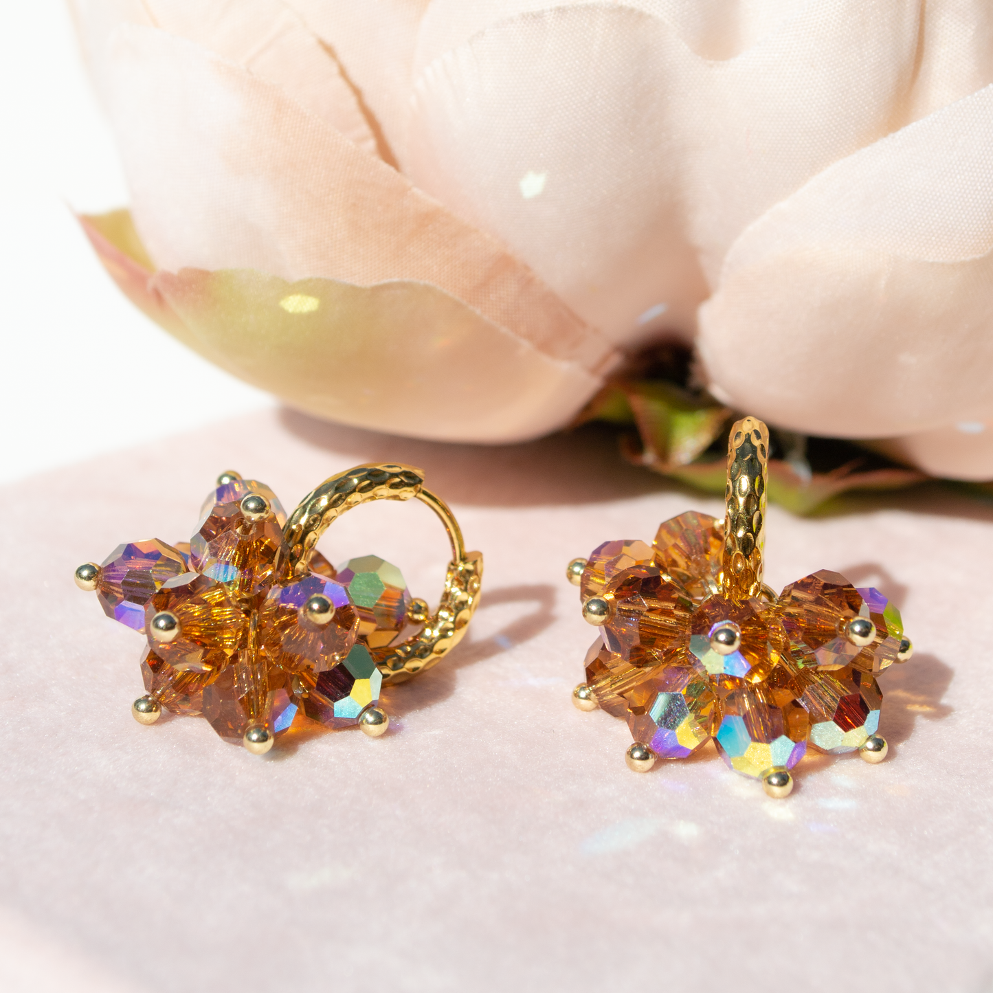 Crystal Pom Pom- amber