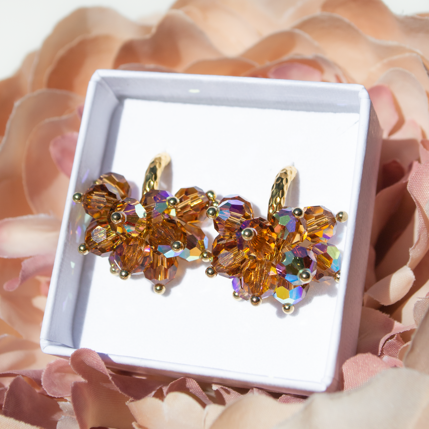 Crystal Pom Pom- amber