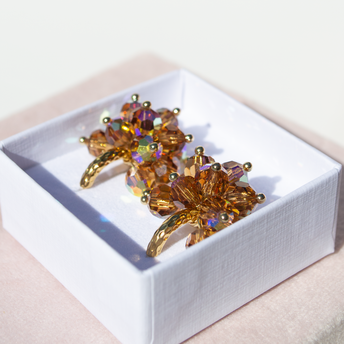 Crystal Pom Pom- amber
