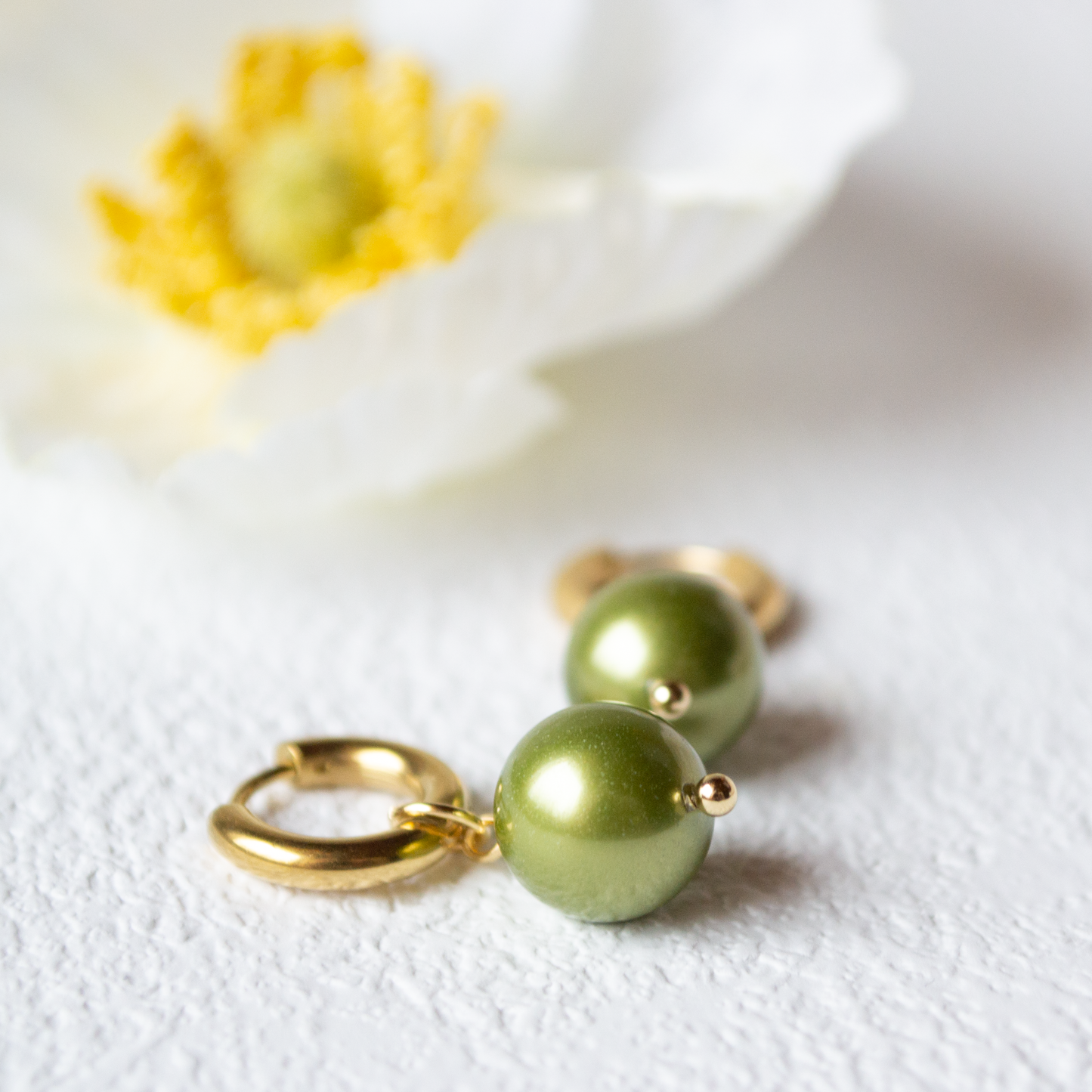 Mini Pearl Hoops - kultaiset