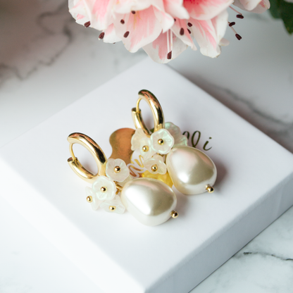 Floweret-white/pastel